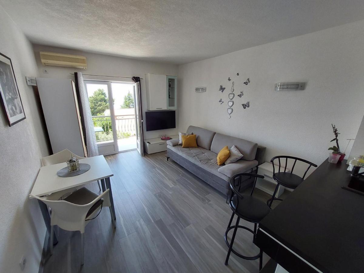 Apartments Matic Baska Voda Luaran gambar