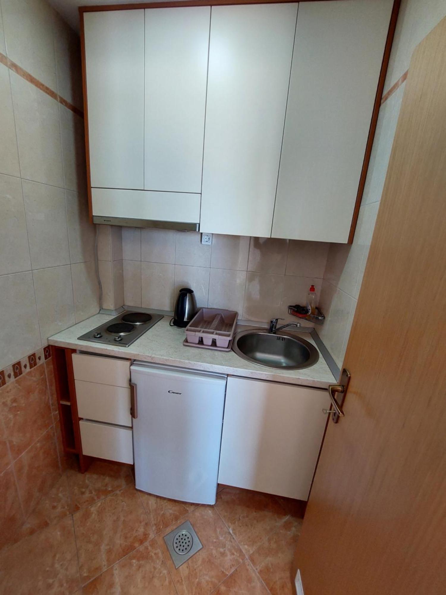 Apartments Matic Baska Voda Bilik gambar