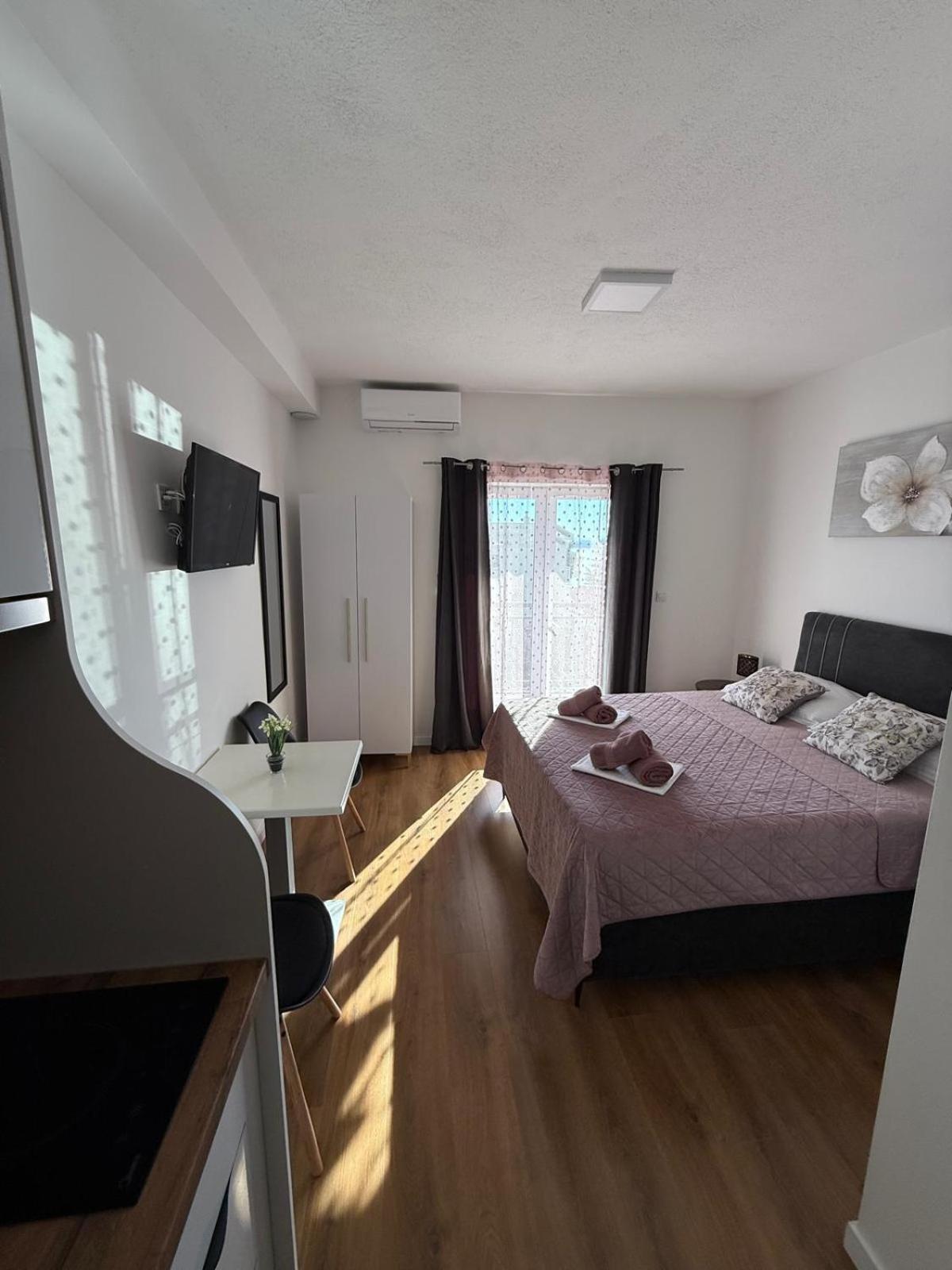 Apartments Matic Baska Voda Luaran gambar