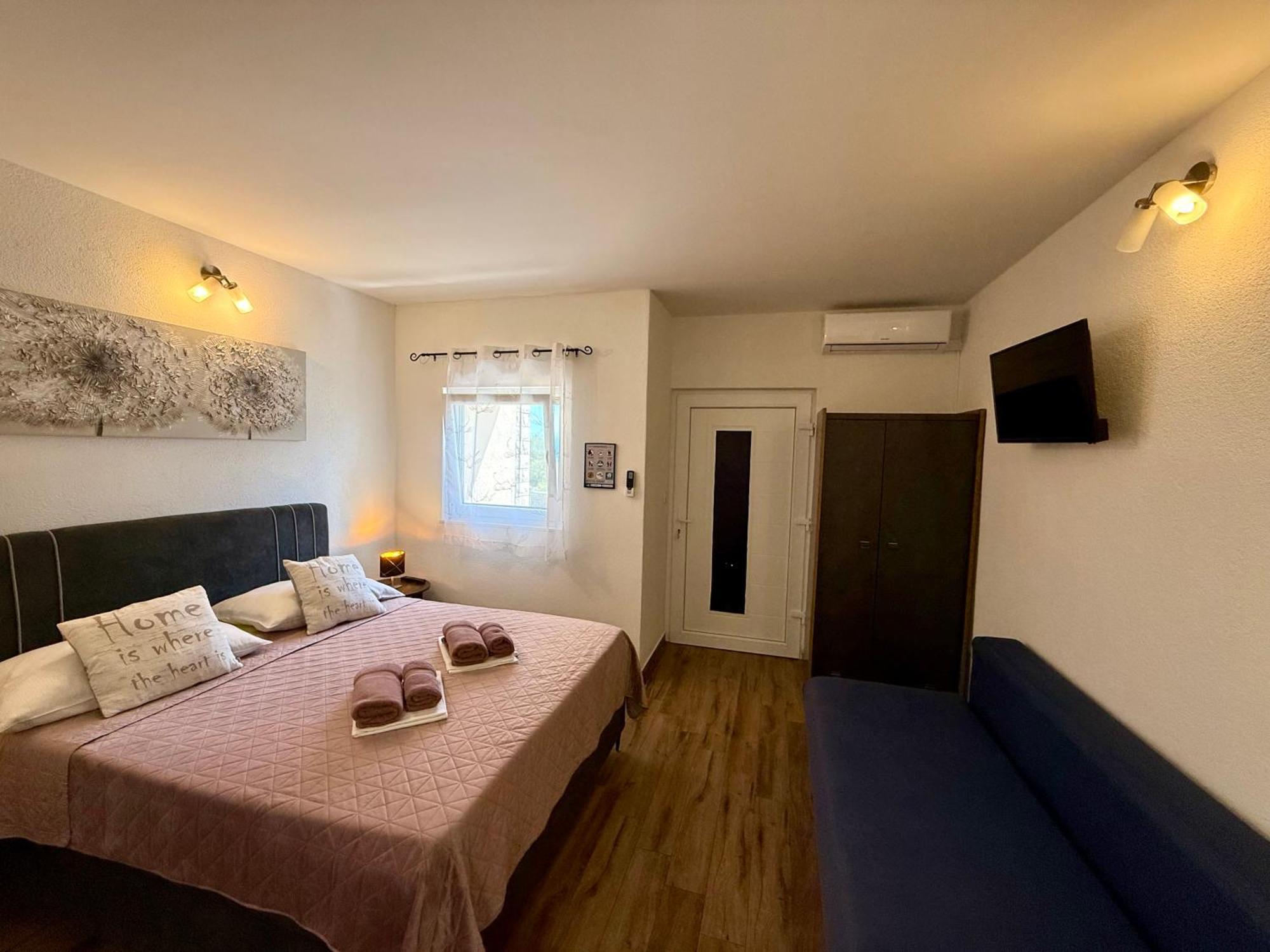 Apartments Matic Baska Voda Bilik gambar