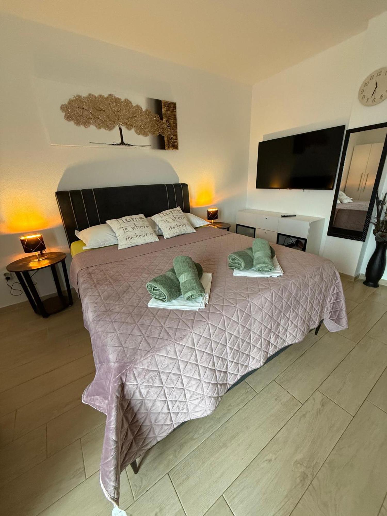 Apartments Matic Baska Voda Bilik gambar